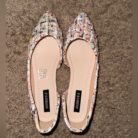 Brand new flats never worn ✨ - Picture 2 of 3